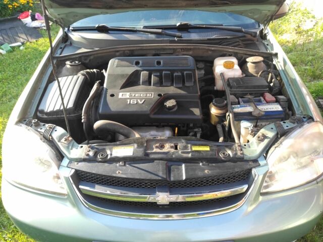 Зеленый Шевроле Чеветте, объемом двигателя 1.6 л и пробегом 307 тыс. км за 3000 $, фото 4 на Automoto.ua