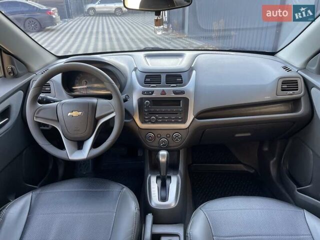 Белый Шевроле Кобальт, объемом двигателя 1.49 л и пробегом 18 тыс. км за 10900 $, фото 14 на Automoto.ua