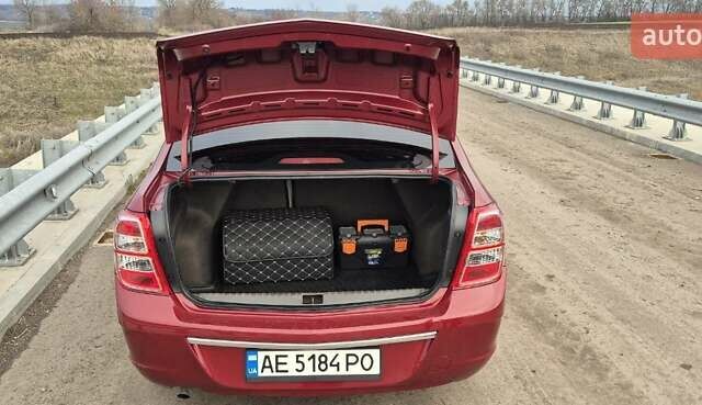 Червоний Шевроле Кобальт, об'ємом двигуна 1.49 л та пробігом 79 тис. км за 9500 $, фото 4 на Automoto.ua