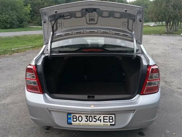 Сірий Шевроле Кобальт, об'ємом двигуна 1.5 л та пробігом 16 тис. км за 10980 $, фото 40 на Automoto.ua