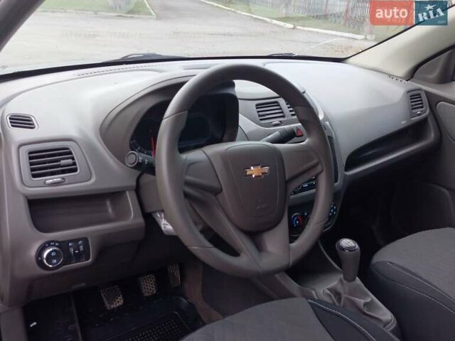 Сірий Шевроле Кобальт, об'ємом двигуна 1.5 л та пробігом 16 тис. км за 10980 $, фото 22 на Automoto.ua
