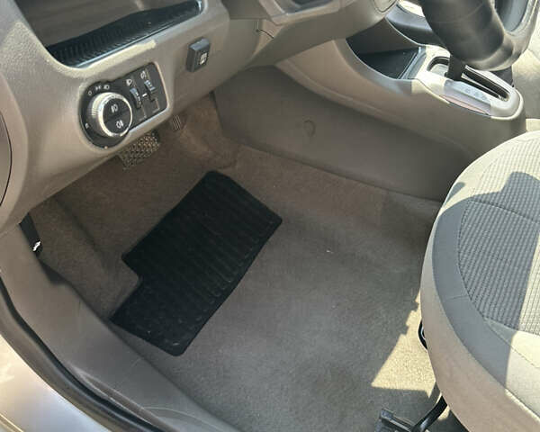 Серый Шевроле Кобальт, объемом двигателя 1.5 л и пробегом 47 тыс. км за 11000 $, фото 23 на Automoto.ua