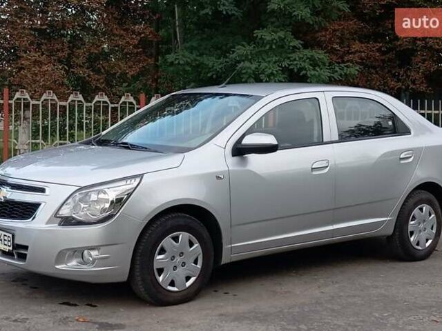 Сірий Шевроле Кобальт, об'ємом двигуна 1.5 л та пробігом 16 тис. км за 10980 $, фото 4 на Automoto.ua