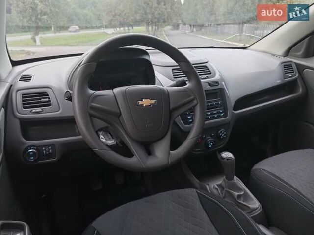 Сірий Шевроле Кобальт, об'ємом двигуна 1.5 л та пробігом 16 тис. км за 10980 $, фото 25 на Automoto.ua