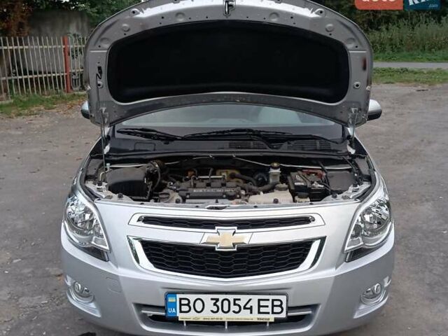 Сірий Шевроле Кобальт, об'ємом двигуна 1.5 л та пробігом 16 тис. км за 10980 $, фото 45 на Automoto.ua