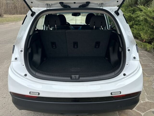 Белый Шевроле Колорадо, объемом двигателя 0 л и пробегом 23 тыс. км за 17500 $, фото 6 на Automoto.ua