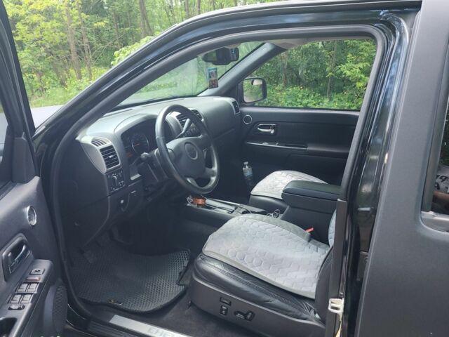 Черный Шевроле Колорадо, объемом двигателя 4 л и пробегом 200 тыс. км за 13500 $, фото 8 на Automoto.ua