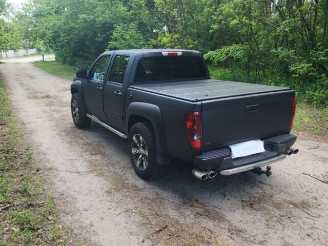 Черный Шевроле Колорадо, объемом двигателя 4 л и пробегом 200 тыс. км за 13500 $, фото 6 на Automoto.ua