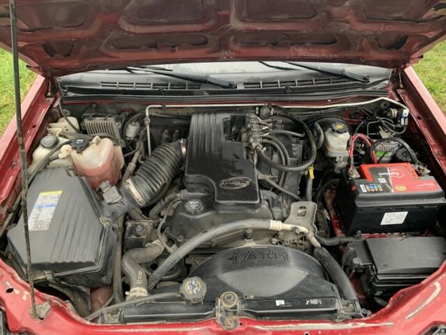 Красный Шевроле Колорадо, объемом двигателя 2.8 л и пробегом 202 тыс. км за 11000 $, фото 10 на Automoto.ua