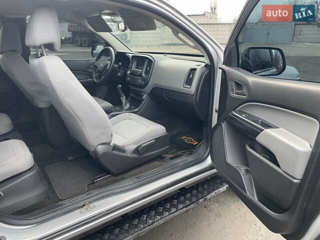 Шевроле Колорадо, объемом двигателя 2.5 л и пробегом 115 тыс. км за 14900 $, фото 10 на Automoto.ua