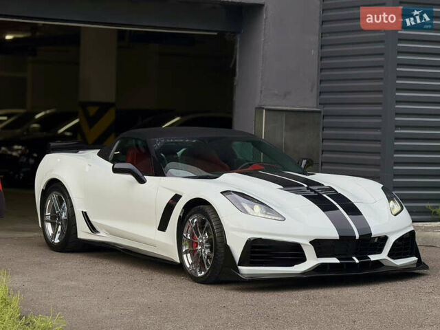 Белый Шевроле Корвет, объемом двигателя 6.2 л и пробегом 36 тыс. км за 75000 $, фото 4 на Automoto.ua