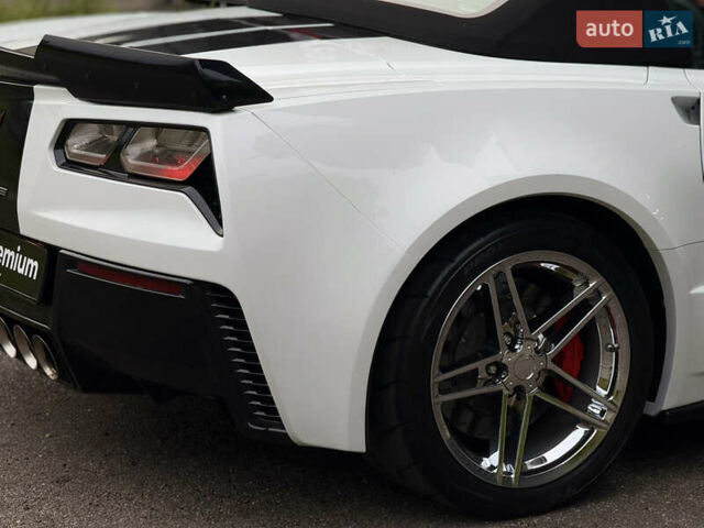 Белый Шевроле Корвет, объемом двигателя 6.2 л и пробегом 36 тыс. км за 75000 $, фото 11 на Automoto.ua