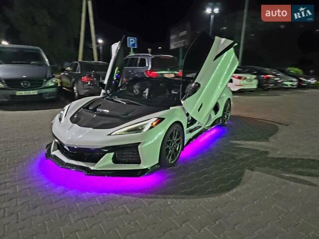 Шевроле Корвет 2022 у Києві на Automoto.ua Білий Шевроле Корвет, об'ємом двигуна 6.2 л та пробігом 17 тис. км за 120000 $, фото 3 на Automoto.ua