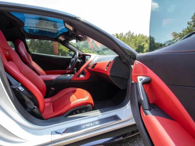 Білий Шевроле Корвет, об'ємом двигуна 6.2 л та пробігом 135 тис. км за 13500 $, фото 14 на Automoto.ua