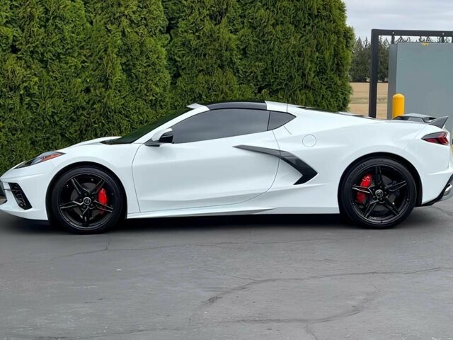 Белый Шевроле Корвет, объемом двигателя 6.2 л и пробегом 21 тыс. км за 35000 $, фото 3 на Automoto.ua