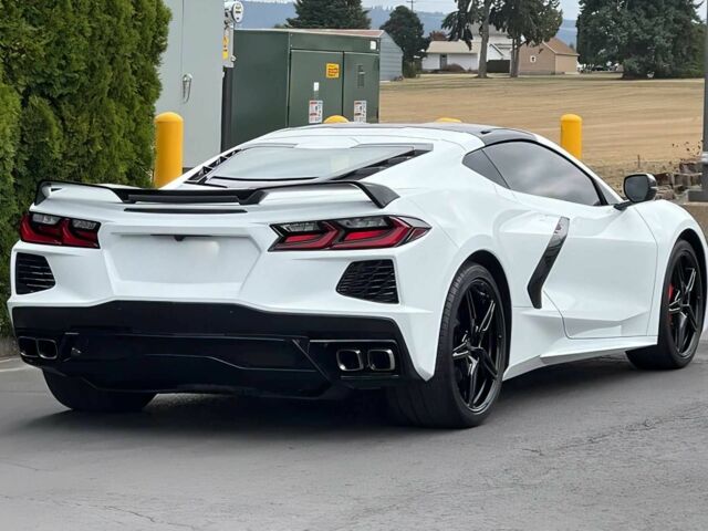 Белый Шевроле Корвет, объемом двигателя 6.2 л и пробегом 21 тыс. км за 35000 $, фото 4 на Automoto.ua