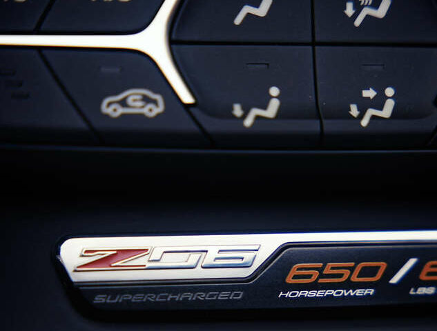 Красный Шевроле Корвет, объемом двигателя 6.16 л и пробегом 26 тыс. км за 77777 $, фото 10 на Automoto.ua