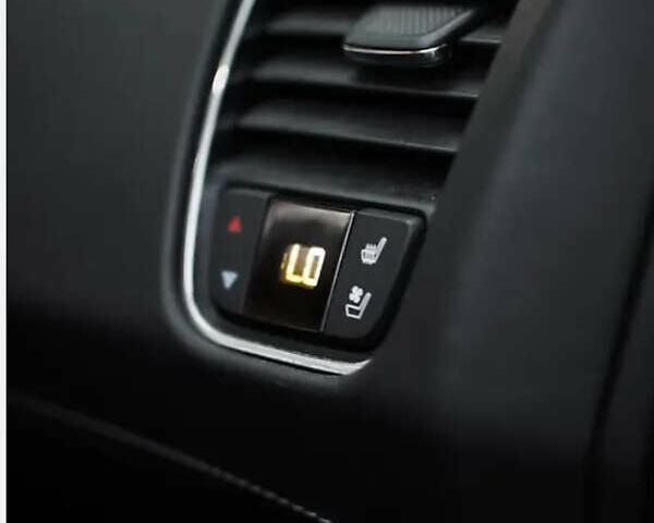 Красный Шевроле Корвет, объемом двигателя 6.16 л и пробегом 26 тыс. км за 77777 $, фото 23 на Automoto.ua