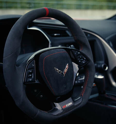 Красный Шевроле Корвет, объемом двигателя 6.16 л и пробегом 26 тыс. км за 77777 $, фото 19 на Automoto.ua