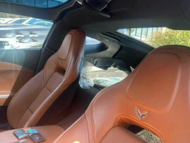 Серый Шевроле Корвет, объемом двигателя 6.2 л и пробегом 86 тыс. км за 19800 $, фото 7 на Automoto.ua