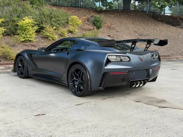 Серый Шевроле Корвет, объемом двигателя 6.2 л и пробегом 42 тыс. км за 50000 $, фото 6 на Automoto.ua