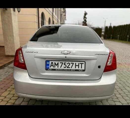 Серый Шевроле Корвет, объемом двигателя 1.8 л и пробегом 240 тыс. км за 3200 $, фото 2 на Automoto.ua