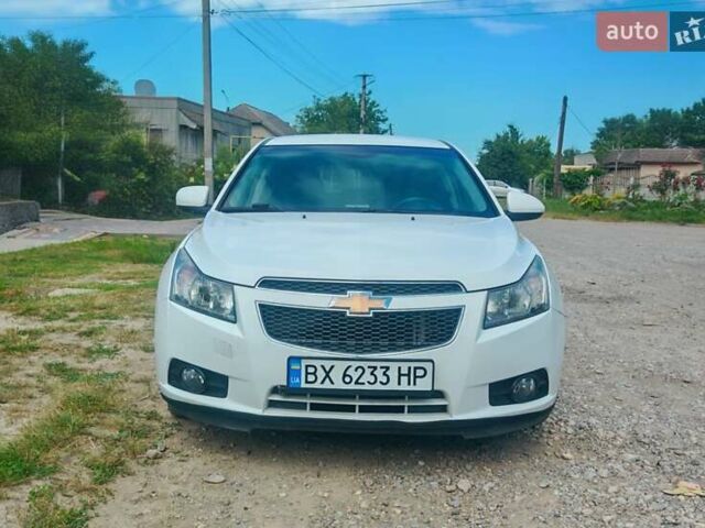 Белый Шевроле Круз, объемом двигателя 1.6 л и пробегом 218 тыс. км за 6999 $, фото 11 на Automoto.ua
