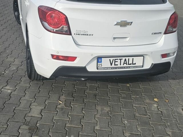 Белый Шевроле Круз, объемом двигателя 1.8 л и пробегом 242 тыс. км за 7300 $, фото 2 на Automoto.ua