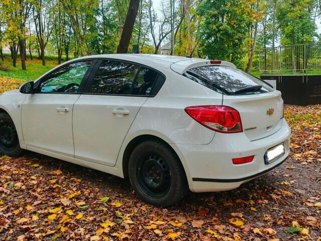 Белый Шевроле Круз, объемом двигателя 1.6 л и пробегом 217 тыс. км за 7000 $, фото 7 на Automoto.ua