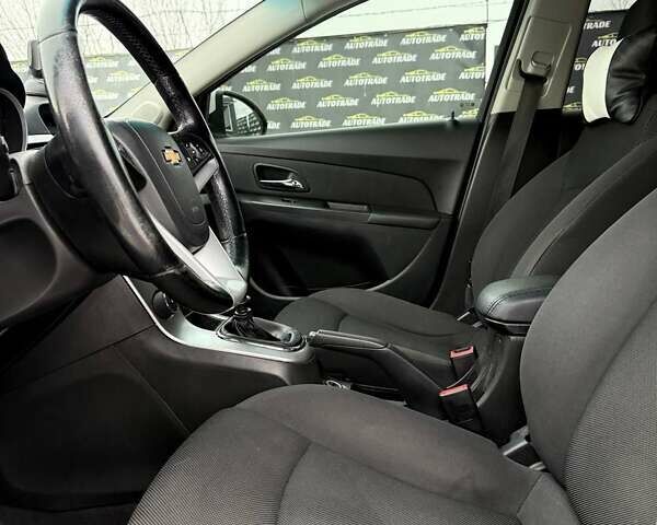 Білий Шевроле Круз, об'ємом двигуна 1.8 л та пробігом 248 тис. км за 6500 $, фото 9 на Automoto.ua