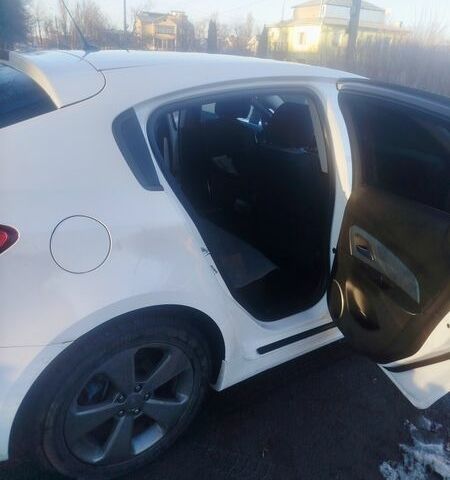 Білий Шевроле Круз, об'ємом двигуна 1.6 л та пробігом 160 тис. км за 7400 $, фото 25 на Automoto.ua