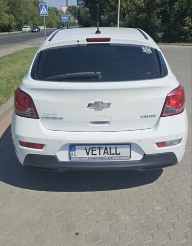 Белый Шевроле Круз, объемом двигателя 1.8 л и пробегом 227 тыс. км за 7700 $, фото 1 на Automoto.ua