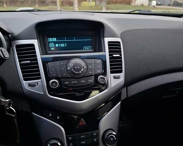 Білий Шевроле Круз, об'ємом двигуна 1.8 л та пробігом 144 тис. км за 7700 $, фото 13 на Automoto.ua