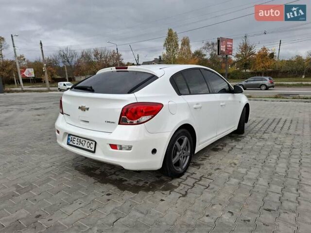 Білий Шевроле Круз, об'ємом двигуна 1.8 л та пробігом 144 тис. км за 7700 $, фото 4 на Automoto.ua