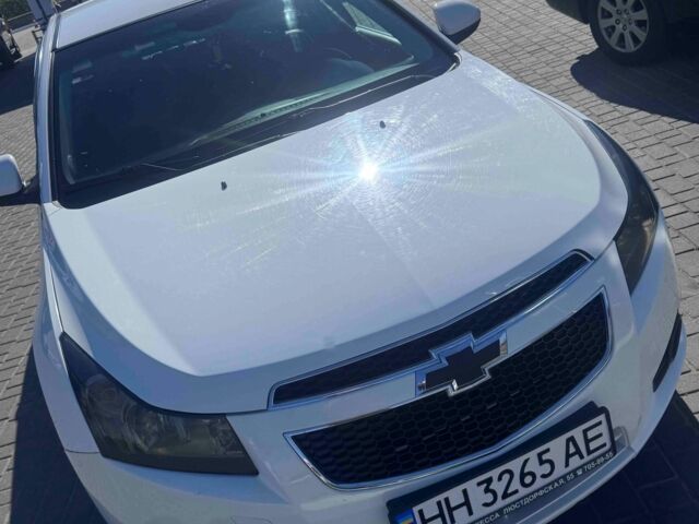 Белый Шевроле Круз, объемом двигателя 1.8 л и пробегом 136 тыс. км за 7300 $, фото 5 на Automoto.ua