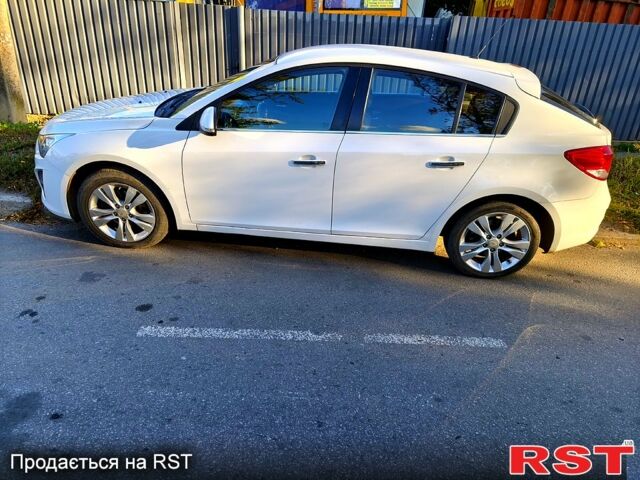 Шевроле Круз 2013 в Полтаве на Automoto.ua Белый Шевроле Круз, объемом двигателя 1.7 л и пробегом 193 тыс. км за 9000 $, фото 3 на Automoto.ua