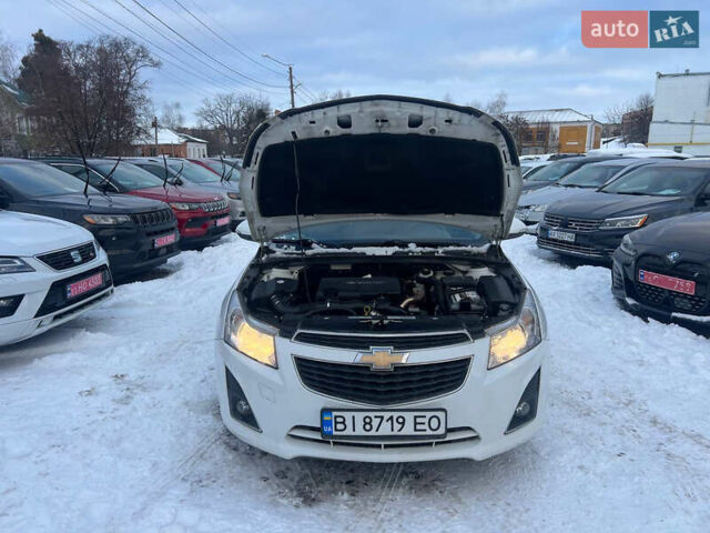 Белый Шевроле Круз, объемом двигателя 1.7 л и пробегом 193 тыс. км за 8800 $, фото 18 на Automoto.ua