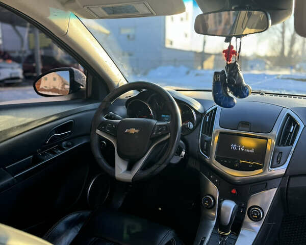 Білий Шевроле Круз, об'ємом двигуна 1.8 л та пробігом 263 тис. км за 6500 $, фото 15 на Automoto.ua