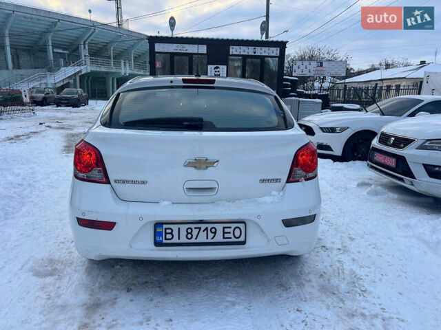 Белый Шевроле Круз, объемом двигателя 1.7 л и пробегом 193 тыс. км за 8800 $, фото 4 на Automoto.ua