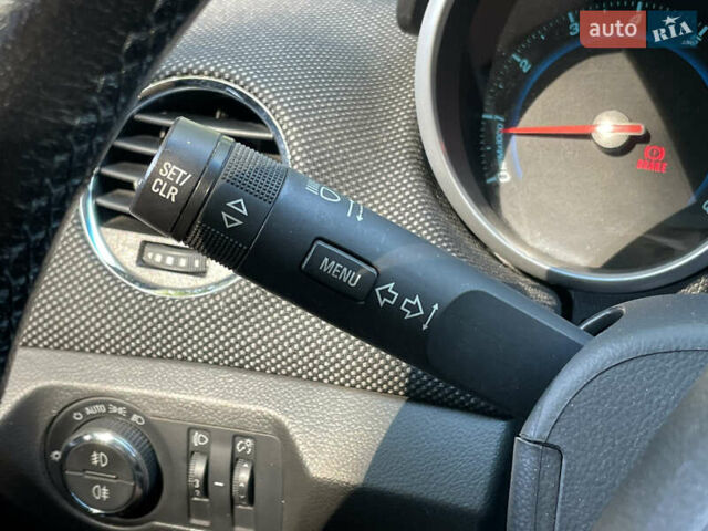 Белый Шевроле Круз, объемом двигателя 1.8 л и пробегом 129 тыс. км за 7990 $, фото 16 на Automoto.ua