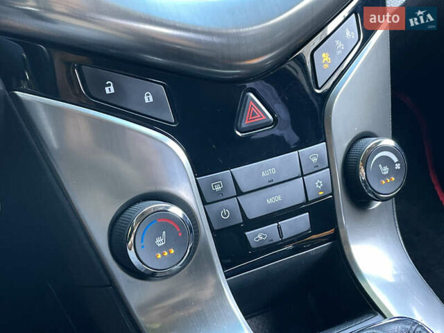 Белый Шевроле Круз, объемом двигателя 1.8 л и пробегом 129 тыс. км за 7990 $, фото 23 на Automoto.ua