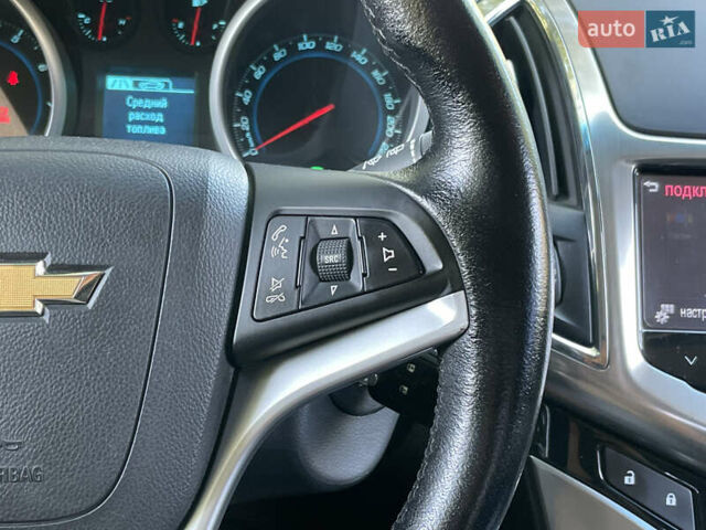 Белый Шевроле Круз, объемом двигателя 1.8 л и пробегом 129 тыс. км за 7990 $, фото 15 на Automoto.ua