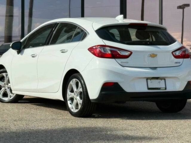 Белый Шевроле Круз, объемом двигателя 1.4 л и пробегом 69 тыс. км за 8600 $, фото 4 на Automoto.ua