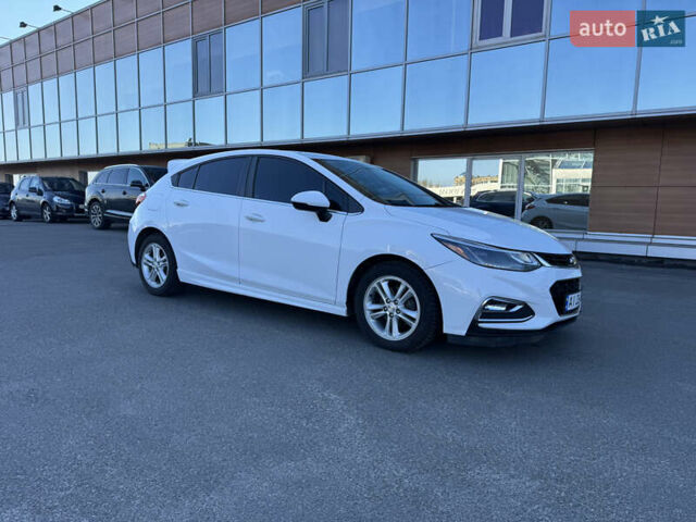 Белый Шевроле Круз, объемом двигателя 1.4 л и пробегом 180 тыс. км за 9200 $, фото 5 на Automoto.ua