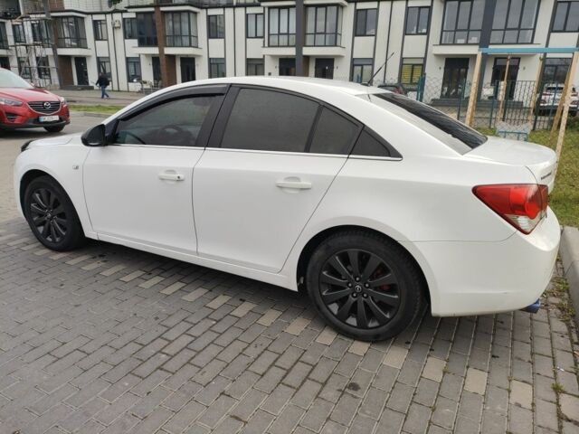 Белый Шевроле Круз, объемом двигателя 1.8 л и пробегом 399 тыс. км за 5300 $, фото 8 на Automoto.ua