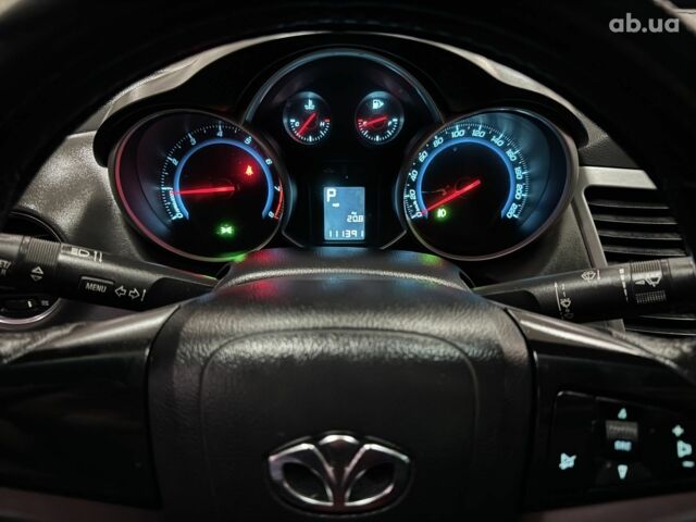 Белый Шевроле Круз, объемом двигателя 0 л и пробегом 111 тыс. км за 6500 $, фото 8 на Automoto.ua