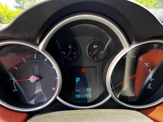 Белый Шевроле Круз, объемом двигателя 1.6 л и пробегом 135 тыс. км за 6150 $, фото 11 на Automoto.ua