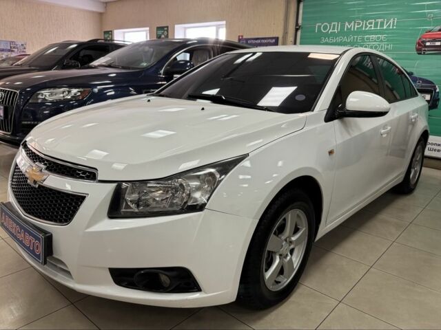 Білий Шевроле Круз, об'ємом двигуна 1.6 л та пробігом 111 тис. км за 6500 $, фото 2 на Automoto.ua