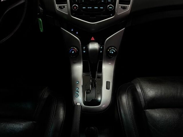 Білий Шевроле Круз, об'ємом двигуна 1.6 л та пробігом 111 тис. км за 6500 $, фото 11 на Automoto.ua