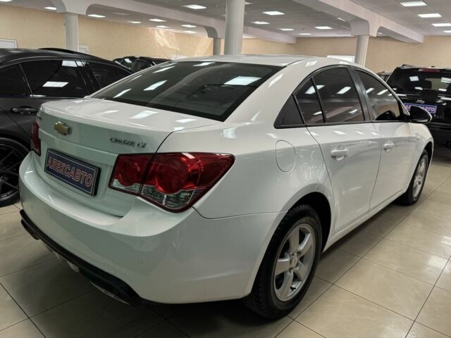 Білий Шевроле Круз, об'ємом двигуна 1.6 л та пробігом 111 тис. км за 6500 $, фото 5 на Automoto.ua